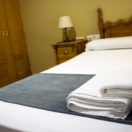 Hostal Valdepenas By Bossh Hotels Exterior foto