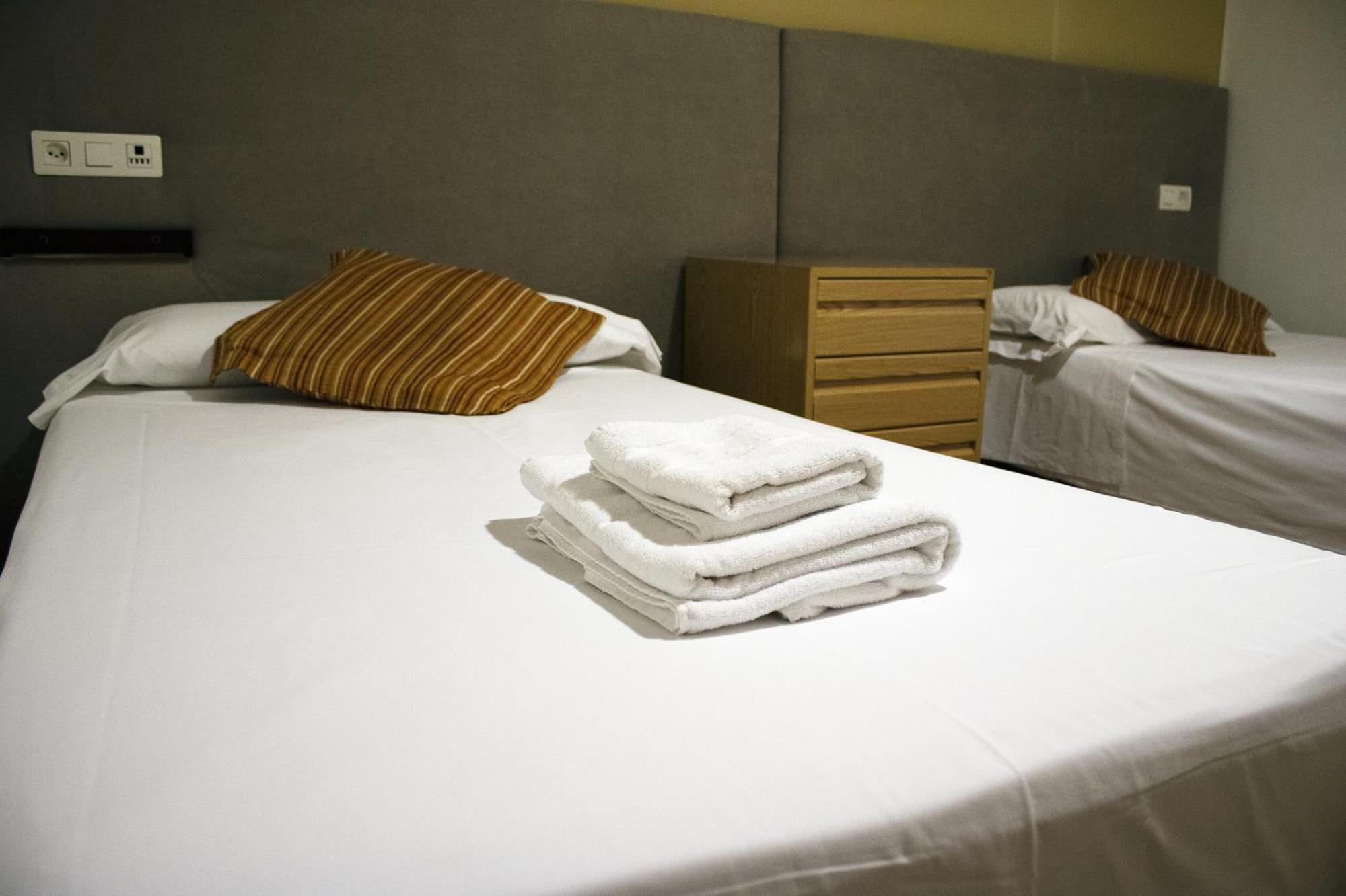 Hostal Valdepenas By Bossh Hotels Exterior foto