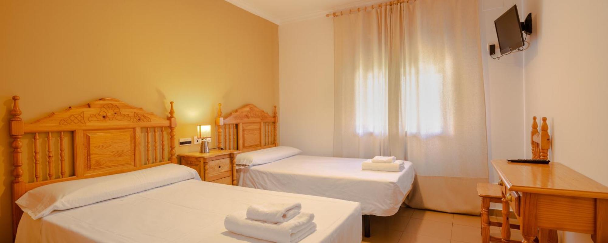 Hostal Valdepenas By Bossh Hotels Exterior foto